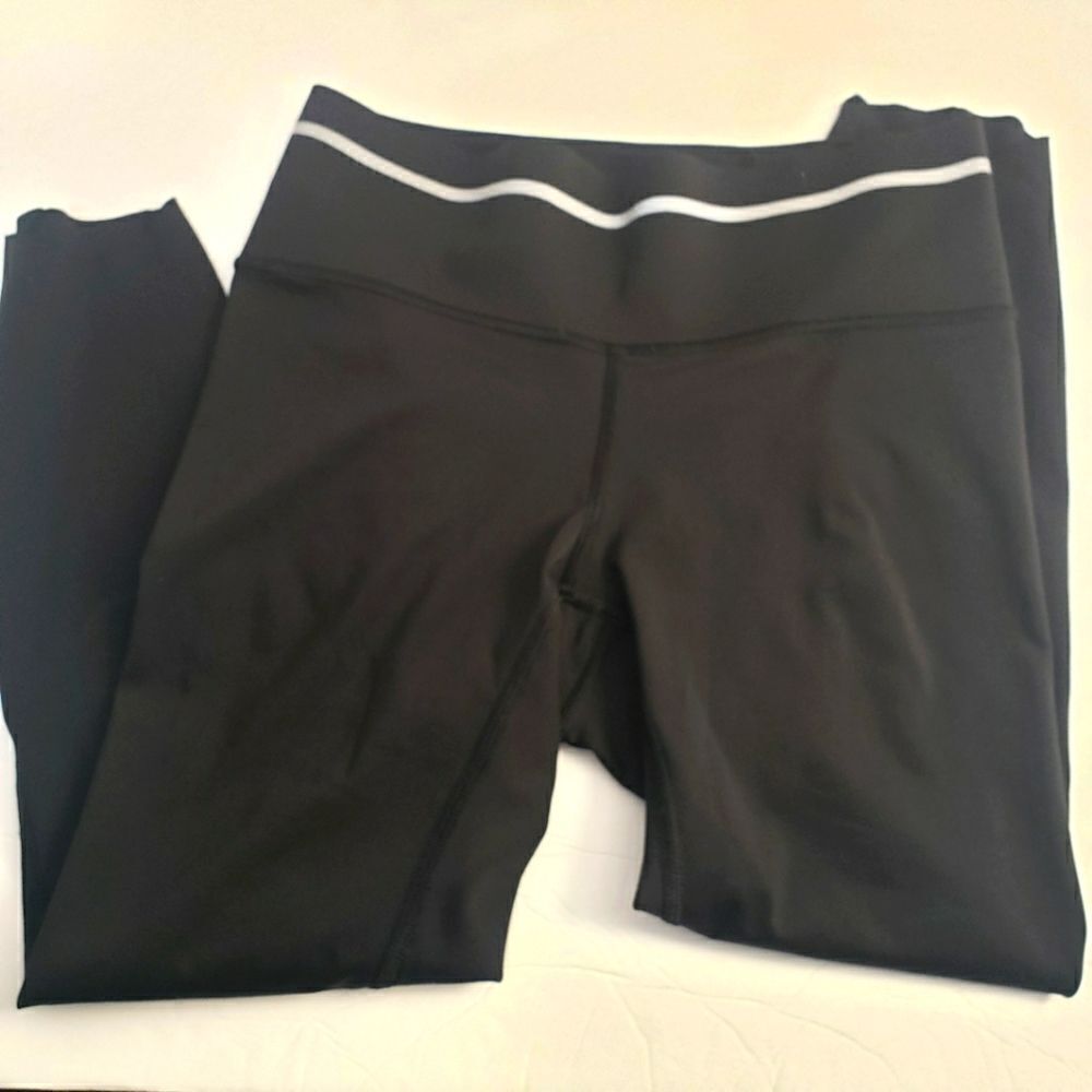 Athleta leggings Black Cropped XS